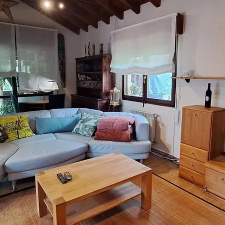 Hotel La Casa De Las Palmeras, Ampuero. Ampuero