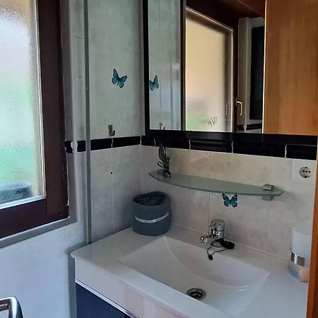 La Casa De Las Palmeras, Ampuero. * Ampuero